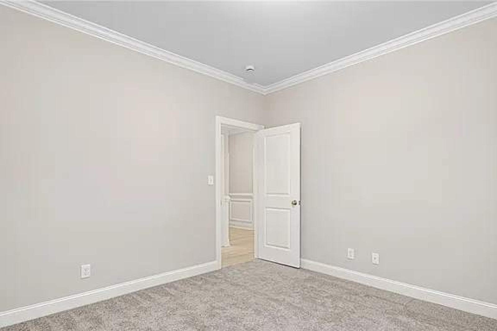 3109 Cullens Drive, Graham, North Carolina 27253, 3 Bedrooms Bedrooms, 7 Rooms Rooms,2 BathroomsBathrooms,Shamrock Valley Single Family,For Sale,Morningside Elev 2,Cullens,1,1089