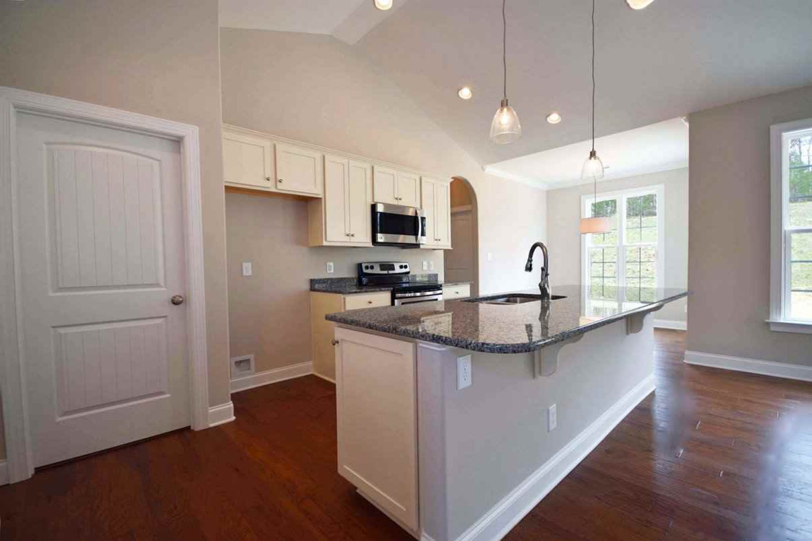 3117 Cullens Drive, Graham, North Carolina 27253, 3 Bedrooms Bedrooms, 7 Rooms Rooms,2 BathroomsBathrooms,Shamrock Valley Single Family,For Sale,Weston,Cullens,1,1090