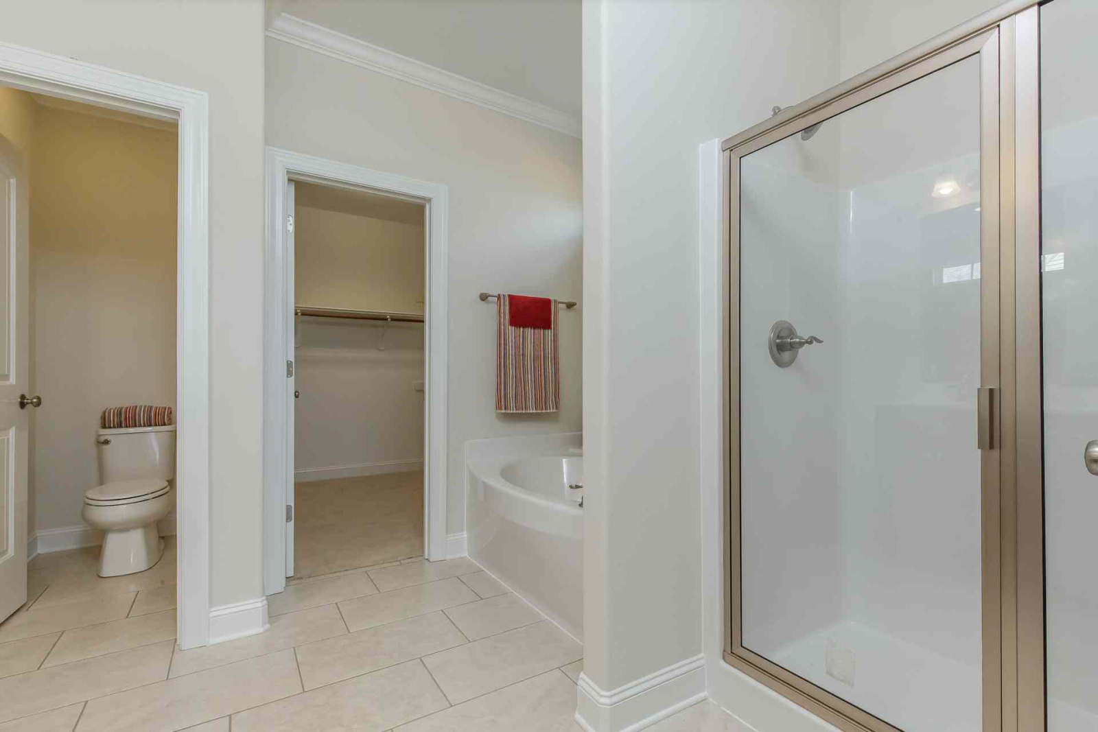3113 Cullens Drive, Graham, North Carolina 27253, 3 Bedrooms Bedrooms, 7 Rooms Rooms,2 BathroomsBathrooms,Shamrock Valley Single Family,For Sale,Walker Elev 1,Cullens,1,1091