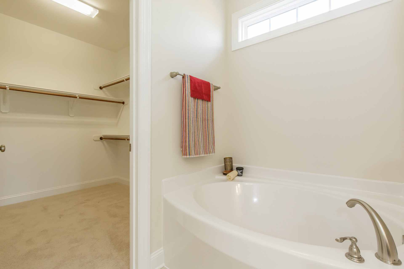 3113 Cullens Drive, Graham, North Carolina 27253, 3 Bedrooms Bedrooms, 7 Rooms Rooms,2 BathroomsBathrooms,Shamrock Valley Single Family,For Sale,Walker Elev 1,Cullens,1,1091