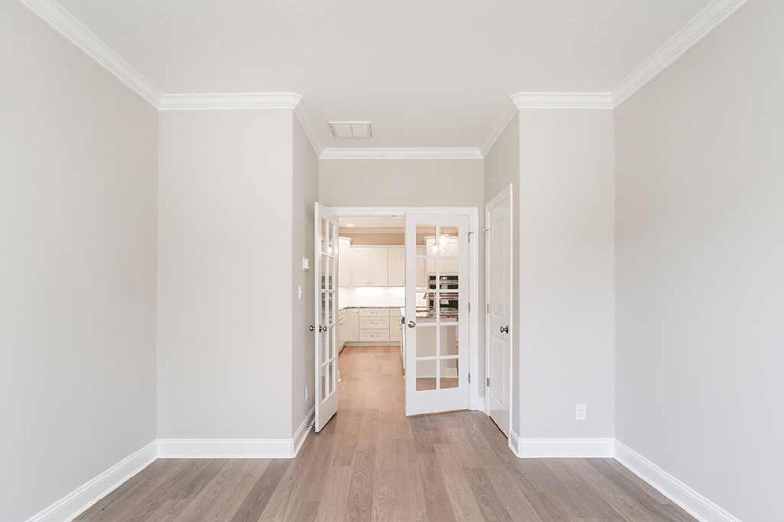 4564 Kimesville Road, Burlington, North Carolina 27215, 3 Bedrooms Bedrooms, 7 Rooms Rooms,2 BathroomsBathrooms,Other,For Sale,Parker,Kimesville ,1,1092