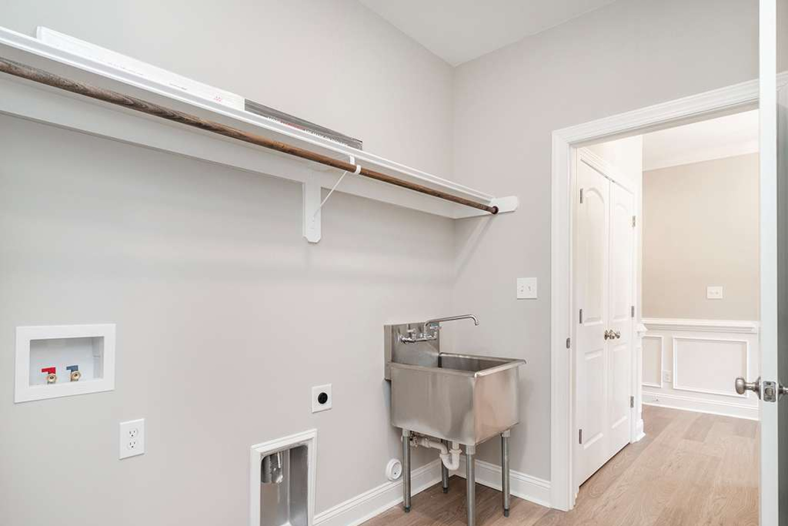 4564 Kimesville Road, Burlington, North Carolina 27215, 3 Bedrooms Bedrooms, 7 Rooms Rooms,2 BathroomsBathrooms,Other,For Sale,Parker,Kimesville ,1,1092