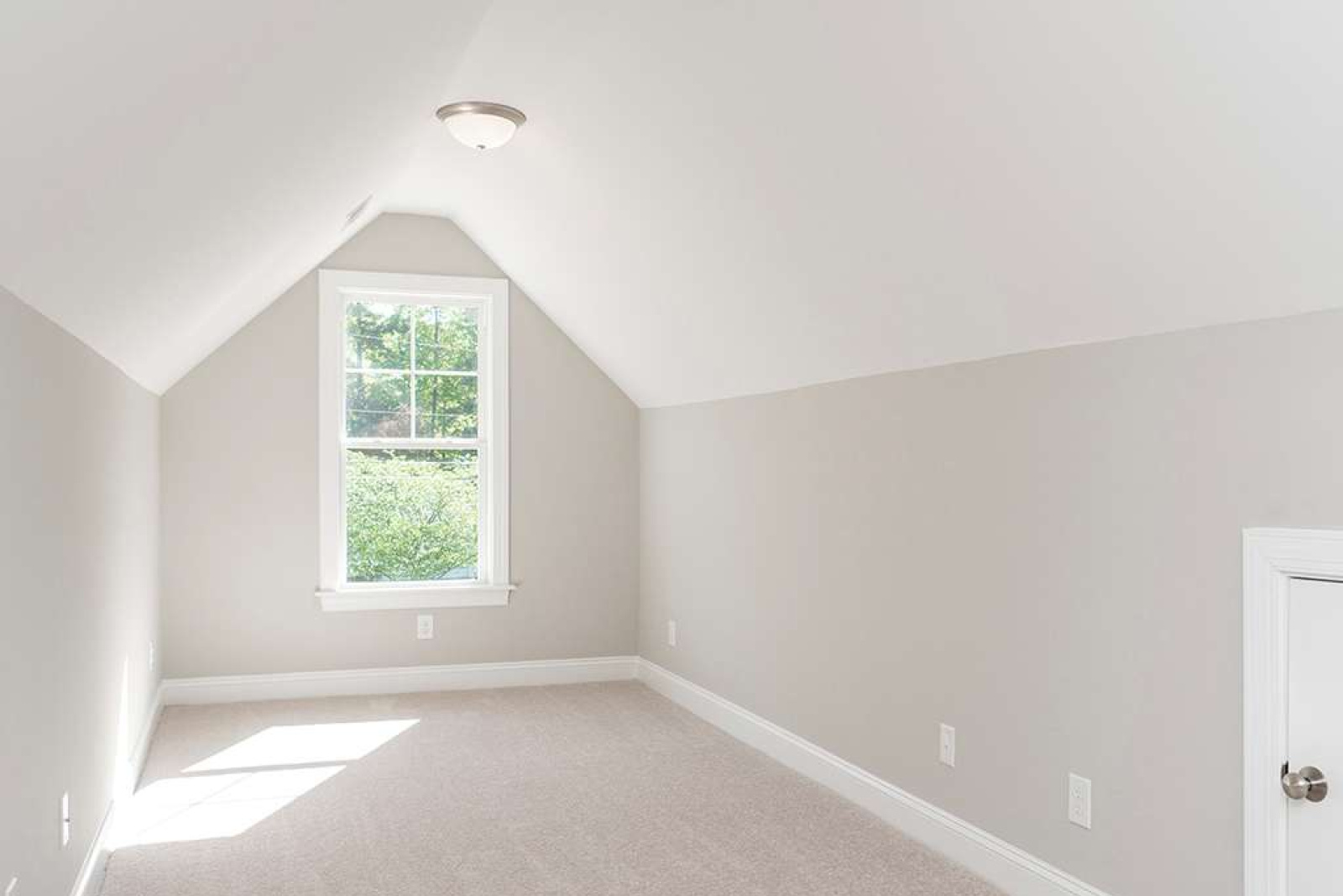 4564 Kimesville Road, Burlington, North Carolina 27215, 3 Bedrooms Bedrooms, 7 Rooms Rooms,2 BathroomsBathrooms,Other,For Sale,Parker,Kimesville ,1,1092