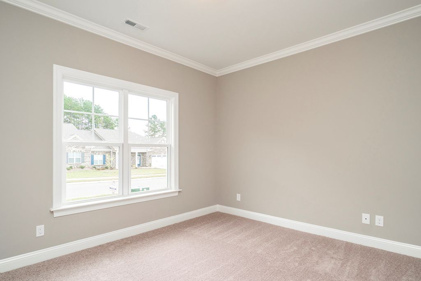 2505 McDuffy Street, Graham, North Carolina 27253, 3 Bedrooms Bedrooms, 7 Rooms Rooms,2 BathroomsBathrooms,Shamrock Valley Townhomes,For Sale,Wakefield,McDuffy,1,1093