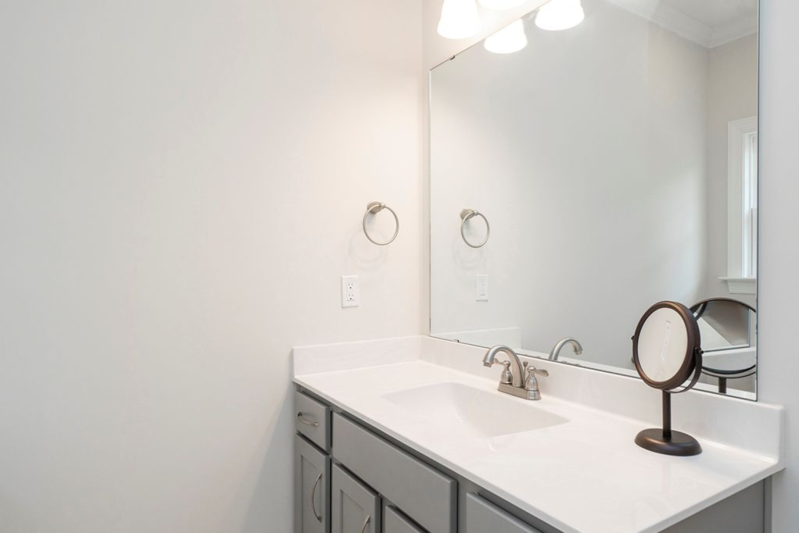 2505 McDuffy Street, Graham, North Carolina 27253, 3 Bedrooms Bedrooms, 7 Rooms Rooms,2 BathroomsBathrooms,Shamrock Valley Townhomes,For Sale,Wakefield,McDuffy,1,1093