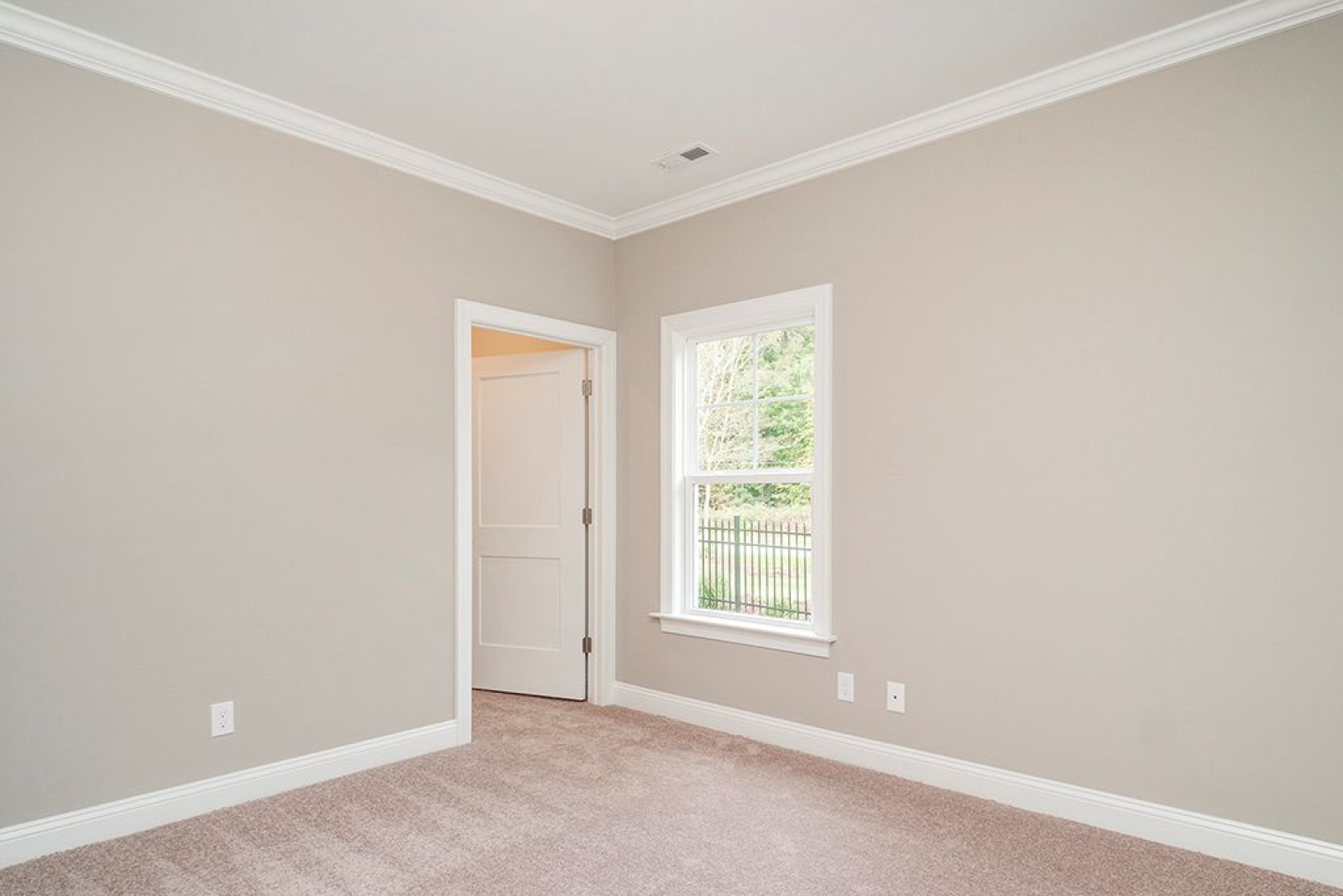 2505 McDuffy Street, Graham, North Carolina 27253, 3 Bedrooms Bedrooms, 7 Rooms Rooms,2 BathroomsBathrooms,Shamrock Valley Townhomes,For Sale,Wakefield,McDuffy,1,1093